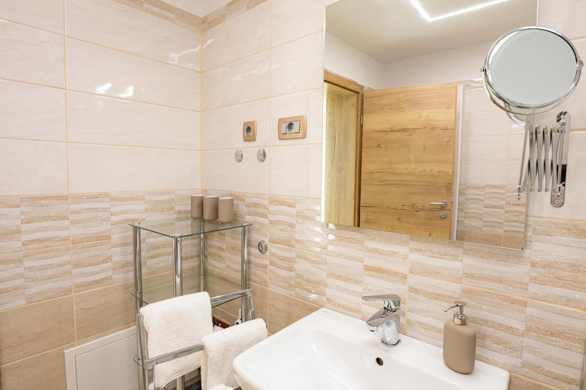 Adriatic Bay Apartments ポルトローシュ 部屋 写真