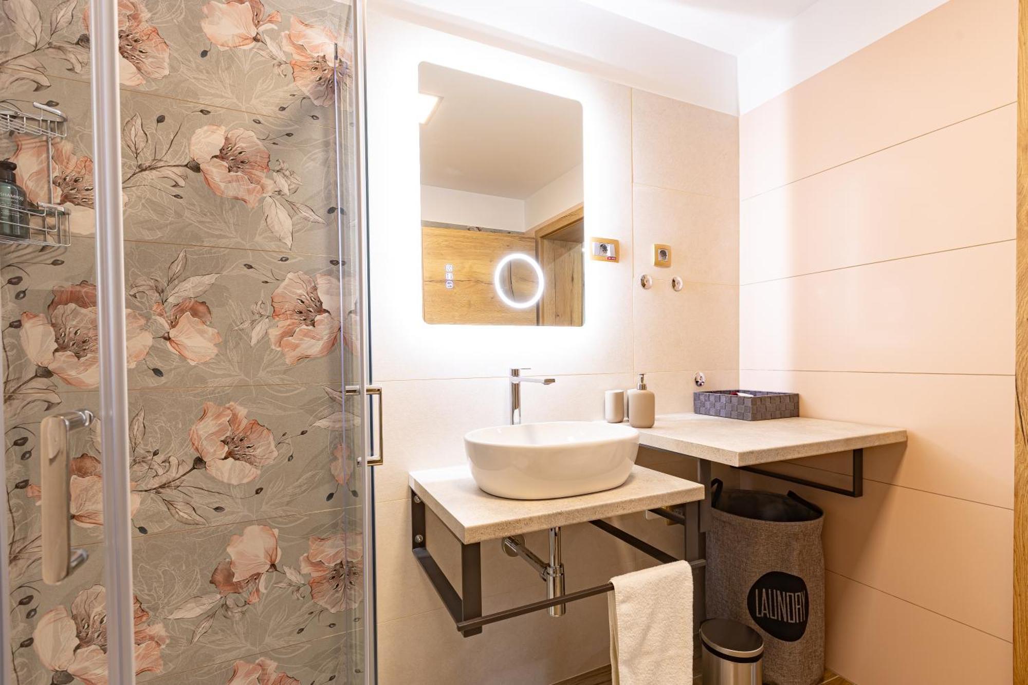 Adriatic Bay Apartments ポルトローシュ エクステリア 写真
